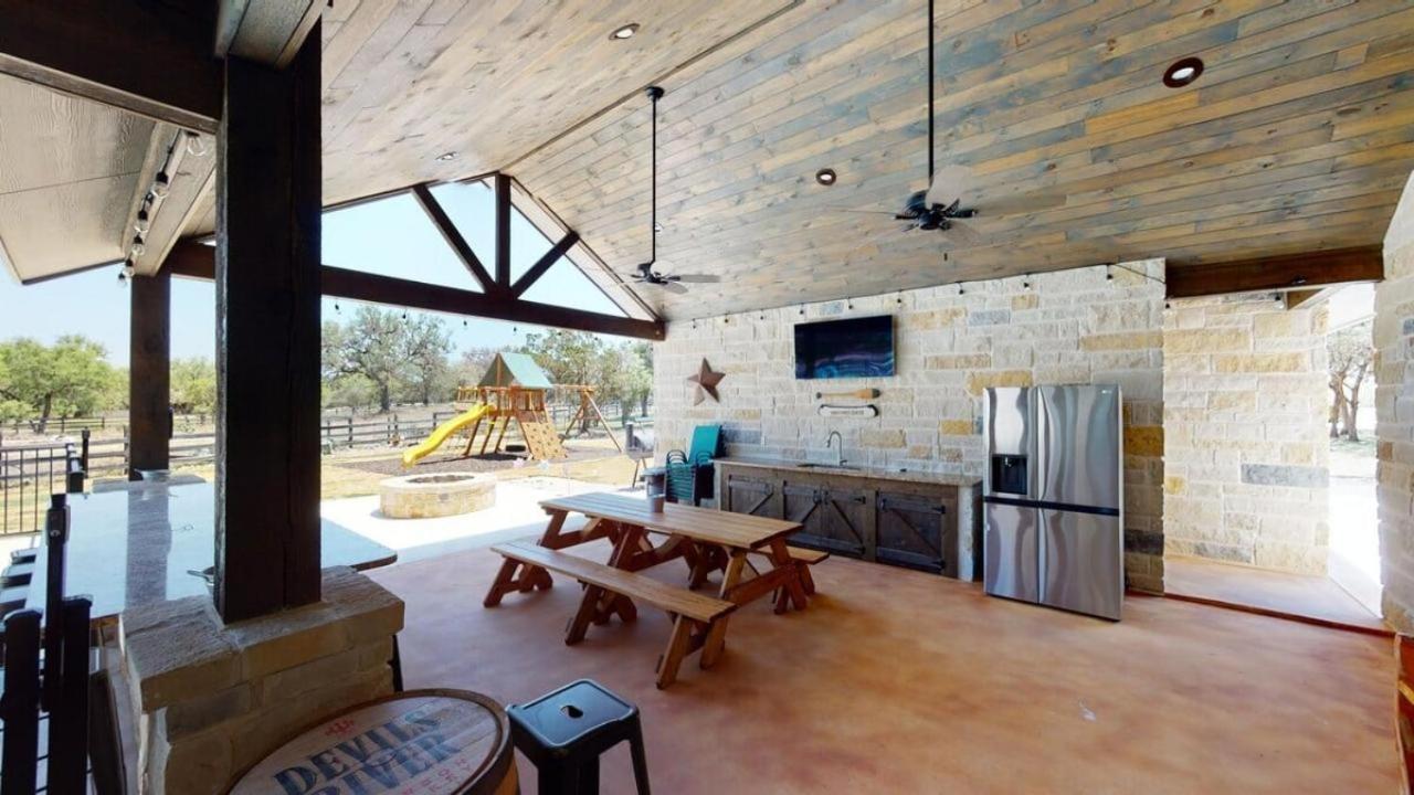 Heartstone Lodge Concan Kültér fotó