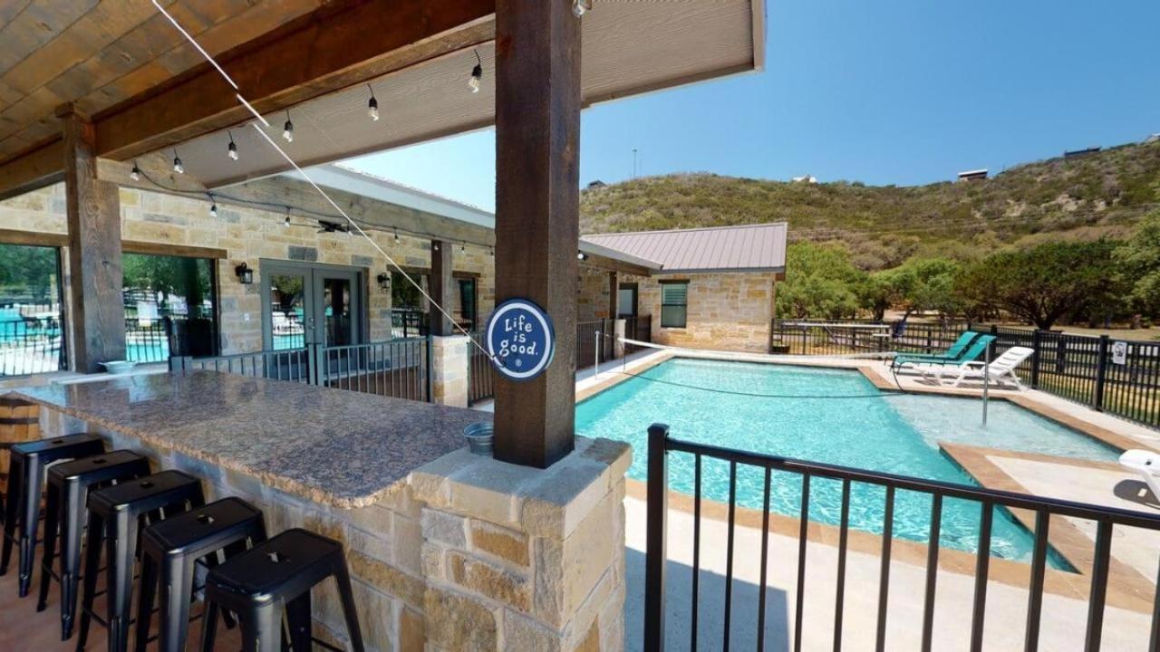 Heartstone Lodge Concan Kültér fotó