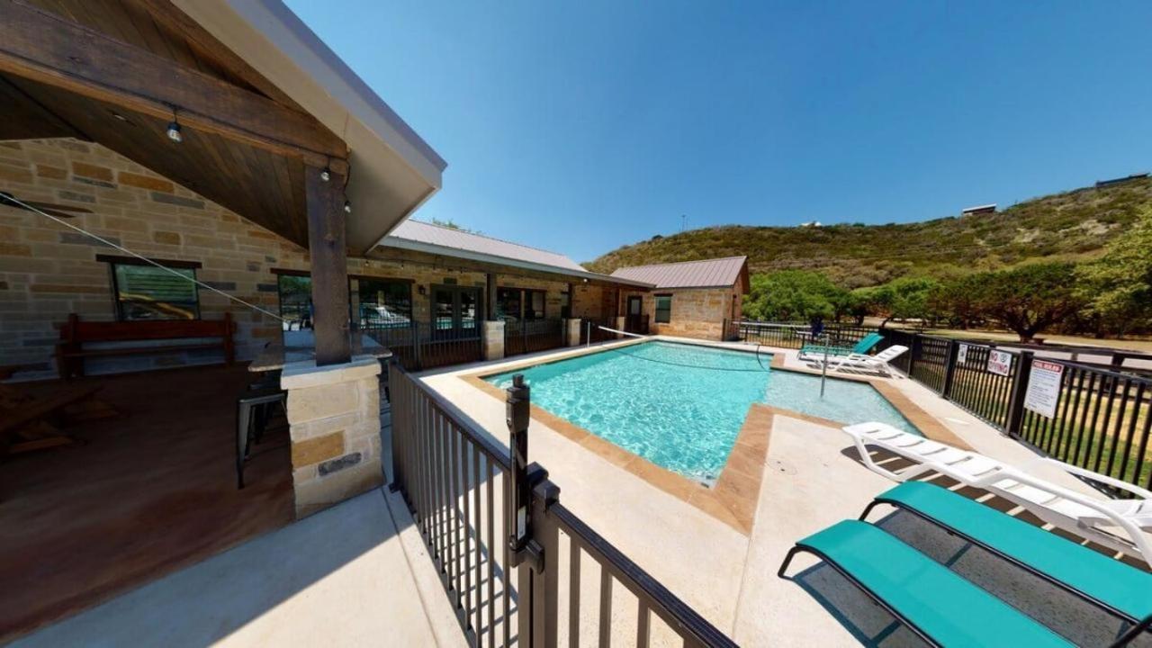 Heartstone Lodge Concan Kültér fotó
