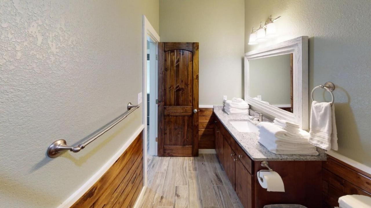 Heartstone Lodge Concan Kültér fotó